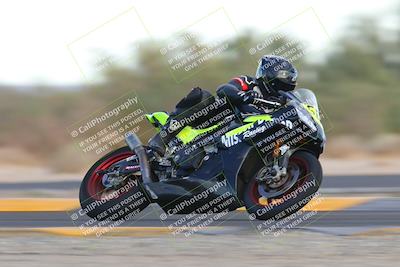 media/Sep-24-2022-CVMA (Sat) [[a45f954247]]/Race 14 Amateur Supersport Open/